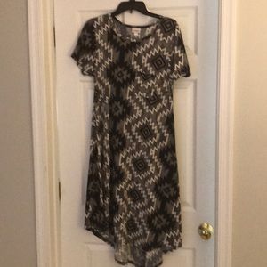 LuLaRoe Carly